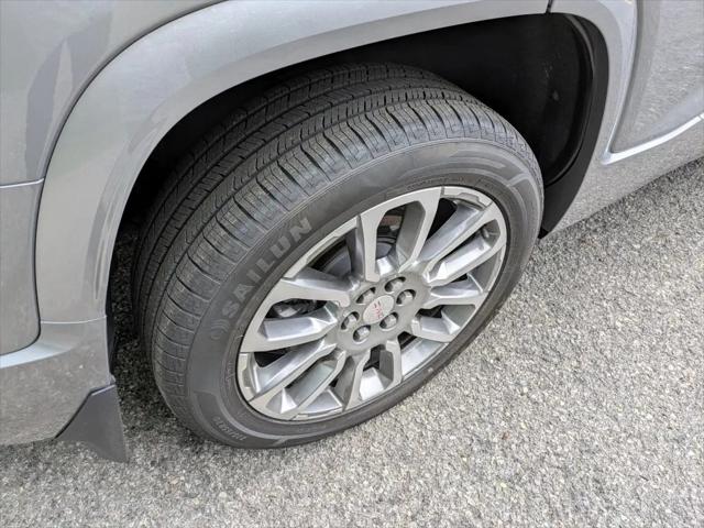 2023 GMC Acadia AWD Denali
