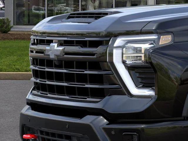 2026 Chevrolet Silverado 3500HD Crew Cab, Long Bed, LT Dual Rear Wheel, RWD