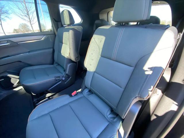 2026 GMC Acadia AT4 AWD