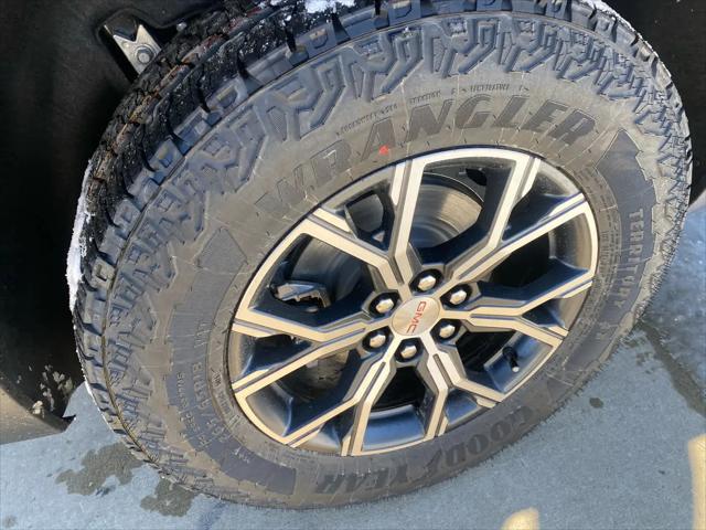 2026 GMC Acadia AT4 AWD