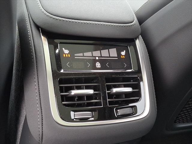 2026 Volvo XC90 Plug-In Hybrid Ultra, T8 AWD, Electric/Gasoline, Bright, 7 Seats