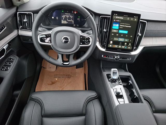 2026 Volvo XC90 Plug-In Hybrid Ultra, T8 AWD, Electric/Gasoline, Bright, 7 Seats
