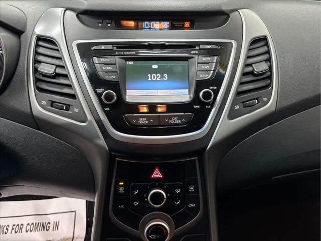 Used 2015 Hyundai Elantra For Sale in Wilmington, OH