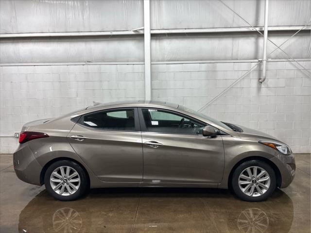 Used 2015 Hyundai Elantra For Sale in Wilmington, OH