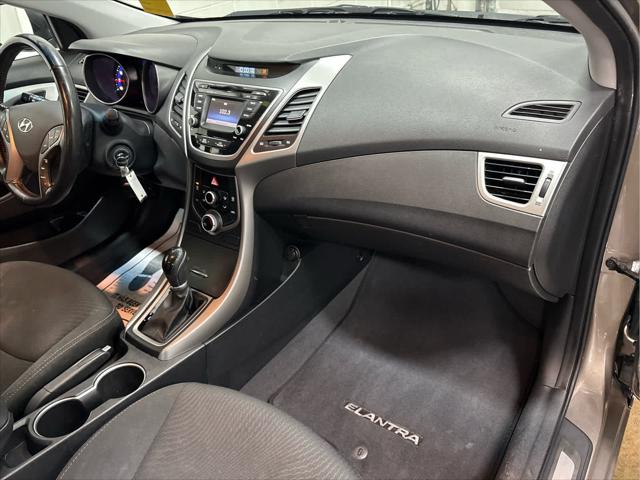 Used 2015 Hyundai Elantra For Sale in Wilmington, OH