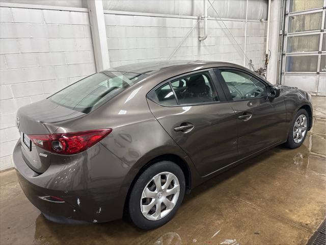 Used 2015 Mazda Mazda3 For Sale in Wilmington, OH
