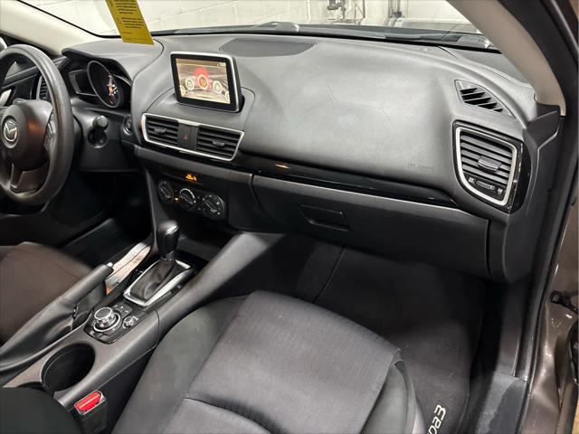 Used 2015 Mazda Mazda3 For Sale in Wilmington, OH