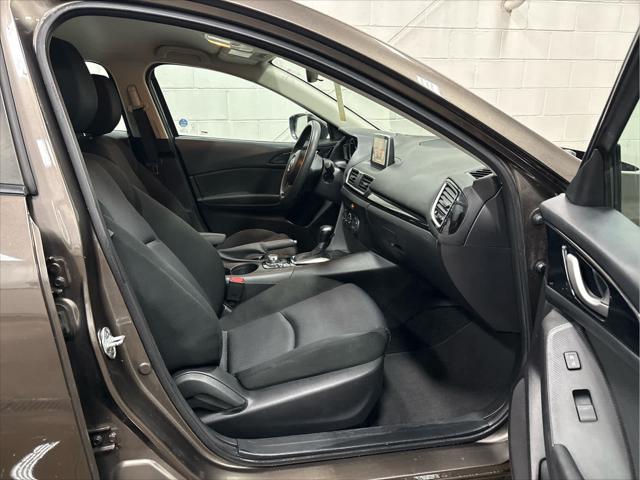 Used 2015 Mazda Mazda3 For Sale in Wilmington, OH