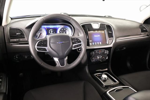 2023 Chrysler 300 Touring