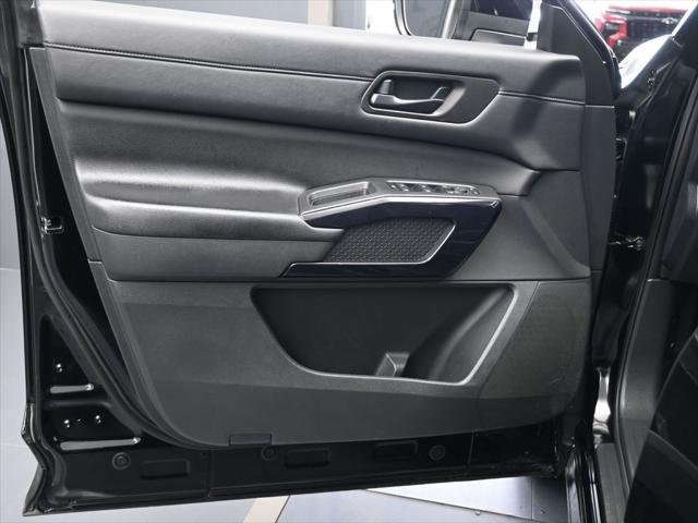 2025 Nissan Pathfinder SV FWD
