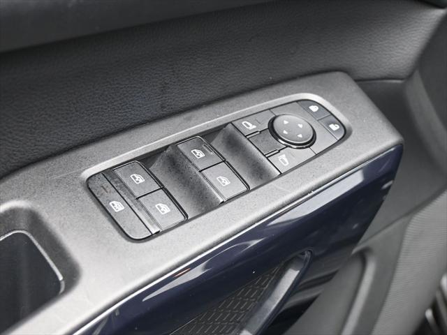 2025 Nissan Pathfinder SV FWD