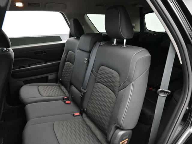 2025 Nissan Pathfinder SV FWD