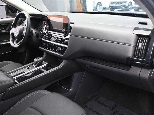 2025 Nissan Pathfinder SV FWD