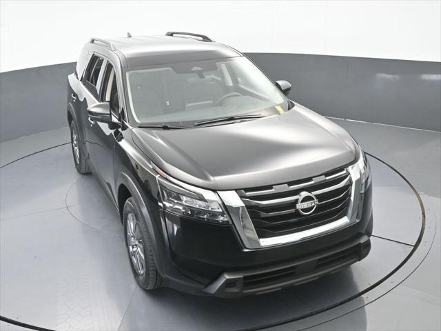 2025 Nissan Pathfinder SV FWD