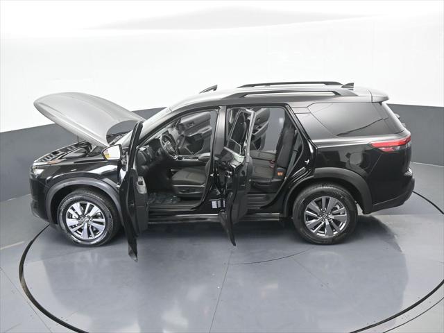 2025 Nissan Pathfinder SV FWD