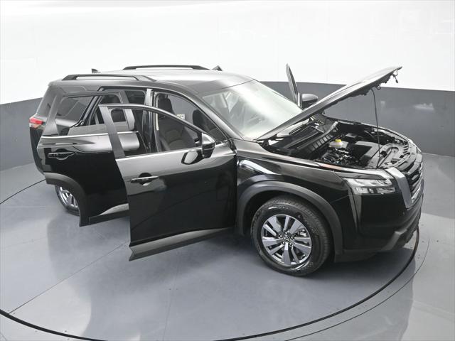 2025 Nissan Pathfinder SV FWD