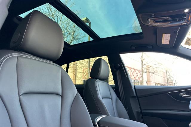 2025 Audi Q8 Premium 55 TFSI quattro