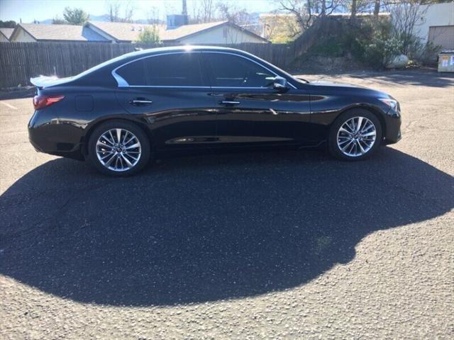 2021 INFINITI Q50 LUXE
