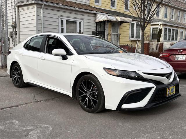 2023 Toyota Camry SE AWD [5]