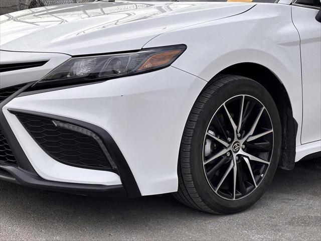 2023 Toyota Camry SE AWD [8]