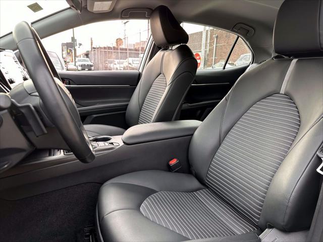 2023 Toyota Camry SE AWD [14]