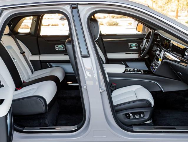 2026 Rolls-Royce Ghost Base