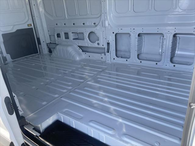2026 Ford Transit Cargo Van T-250 148  MED RF 9150 GV