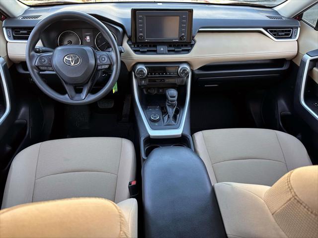 2021 Toyota RAV4 Hybrid LE [17]