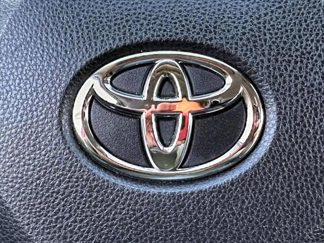 2021 Toyota RAV4 Hybrid LE [24]