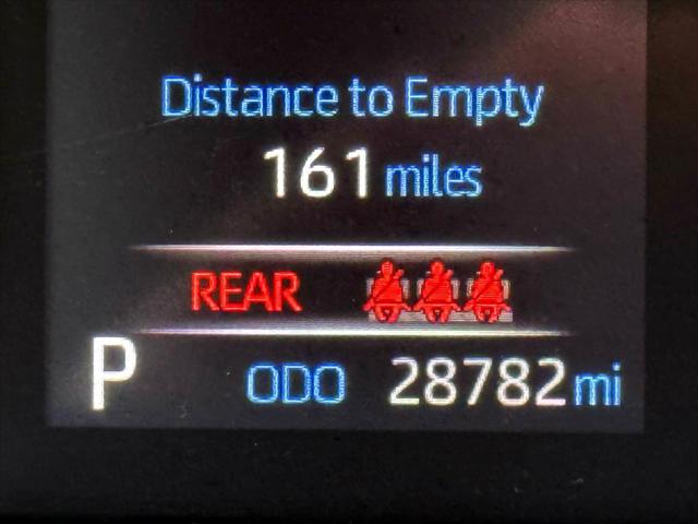 2021 Toyota RAV4 Hybrid LE [29]