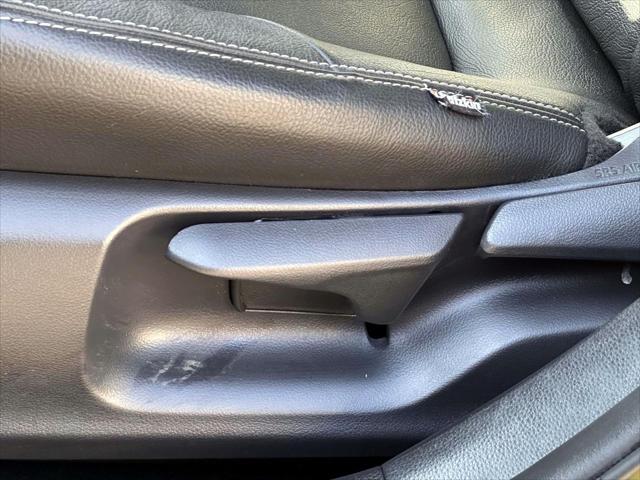 2022 Toyota Corolla LE [13]