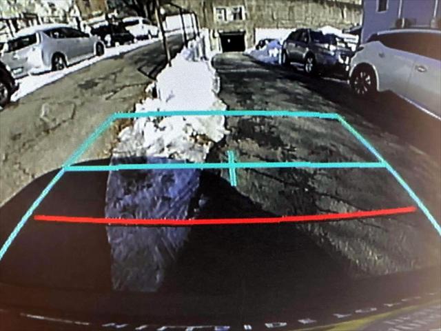 2022 Toyota Corolla LE [26]