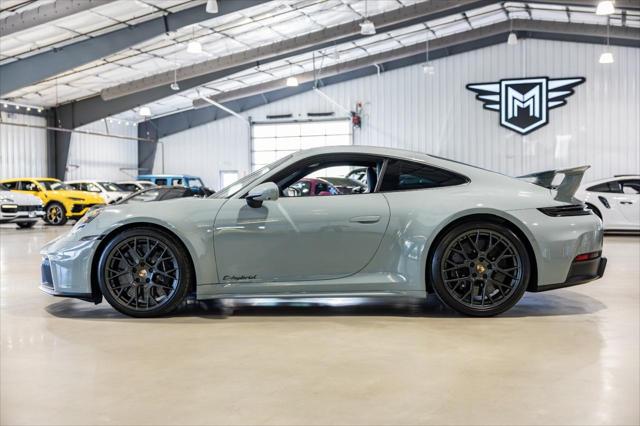 2025 Porsche 911 Carrera GTS
