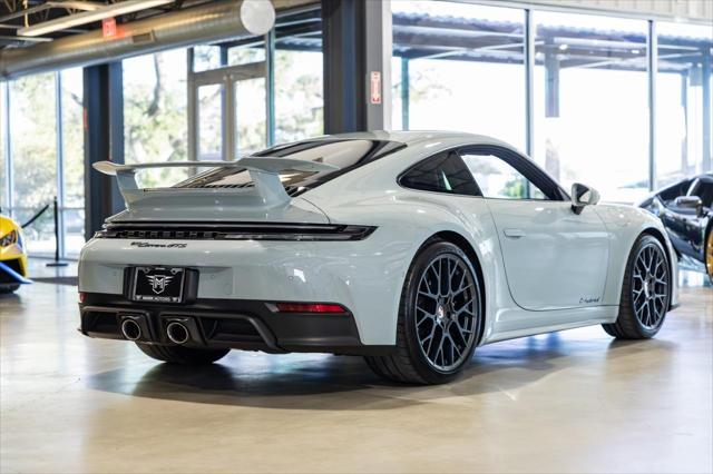 2025 Porsche 911 Carrera GTS