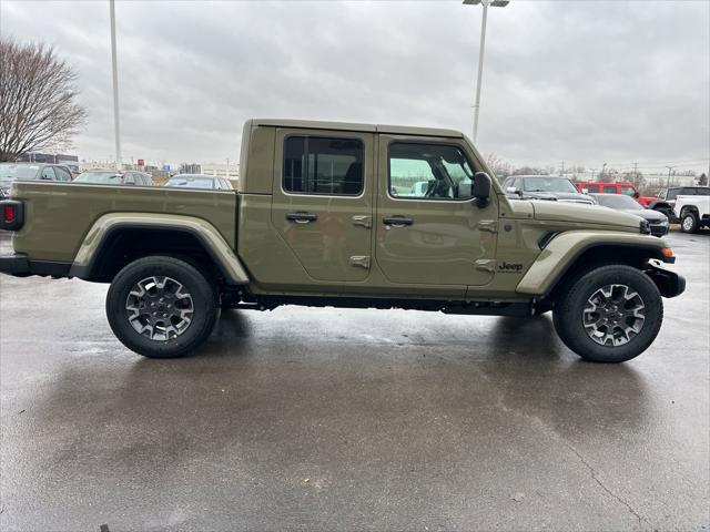 2026 Jeep Gladiator GLADIATOR SAHARA 4X4
