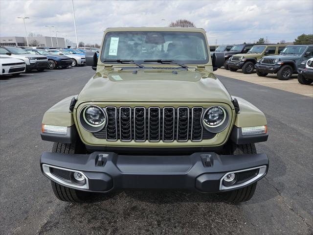 2026 Jeep Gladiator GLADIATOR SAHARA 4X4