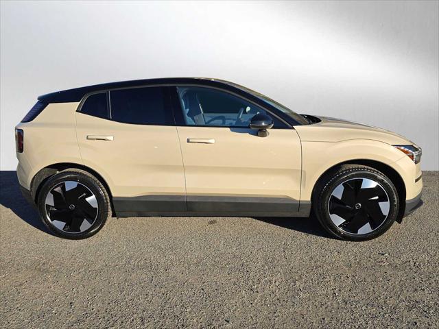 2026 Volvo EX30 Plus Twin Motor Performance, Fully electric