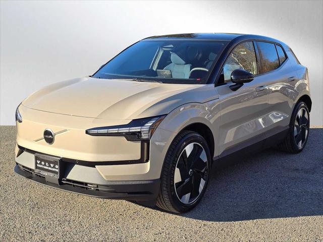 2026 Volvo EX30 Plus Twin Motor Performance, Fully electric