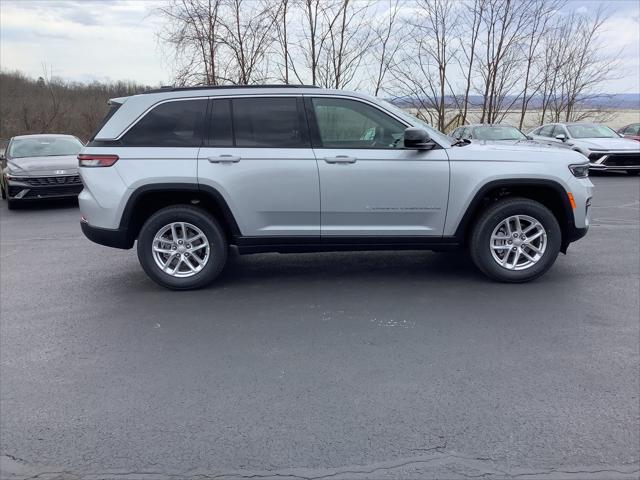 2026 Jeep Grand Cherokee GRAND CHEROKEE LAREDO X 4X4