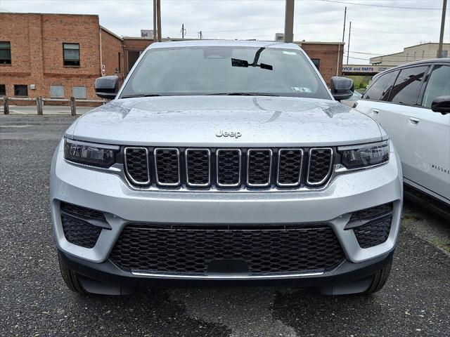 2026 Jeep Grand Cherokee GRAND CHEROKEE LAREDO X 4X4