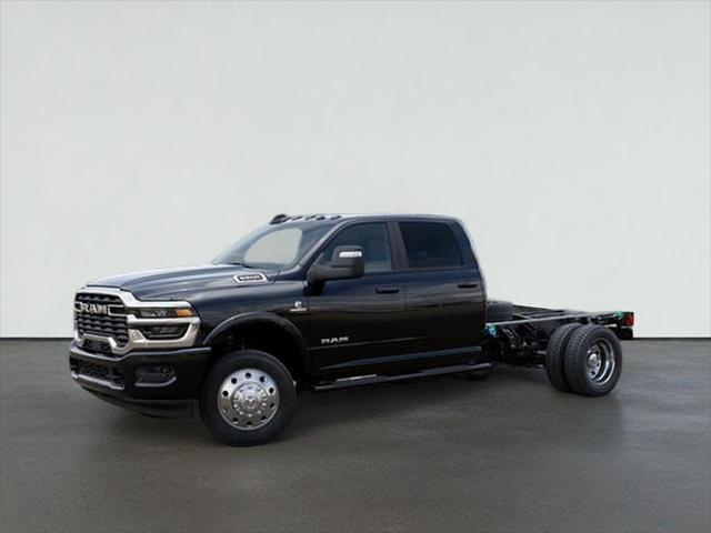2026 RAM Ram 5500 Chassis Cab RAM 5500 BIG HORN CHASSIS CREW CAB 4X4 60 CA