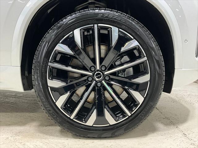 2026 Volvo XC90 Plug-In Hybrid Plus, T8 AWD, Electric/Gasoline, Bright, 7 Seats
