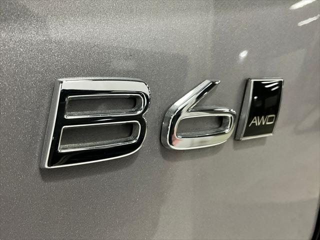 2026 Volvo XC90 Ultra Dark Theme, B6 AWD Gas (mild hybrid), Gasoline, 6 Seats