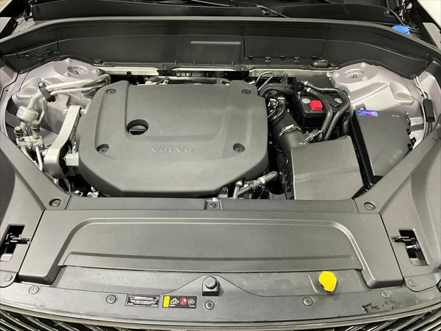 2026 Volvo XC90 Ultra Dark Theme, B6 AWD Gas (mild hybrid), Gasoline, 6 Seats