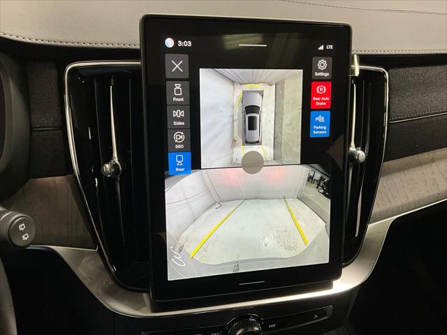 2026 Volvo XC90 Ultra Dark Theme, B6 AWD Gas (mild hybrid), Gasoline, 6 Seats