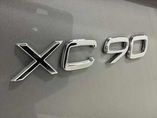 2026 Volvo XC90 Ultra Dark Theme, B6 AWD Gas (mild hybrid), Gasoline, 6 Seats