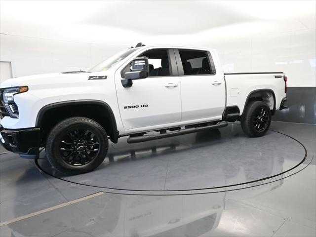 2025 Chevrolet Silverado 2500HD 4WD Crew Cab Standard Bed LT