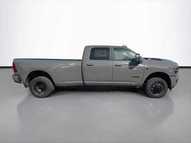 2026 RAM Ram 3500 RAM 3500 LARAMIE CREW CAB 4X4 8 BOX