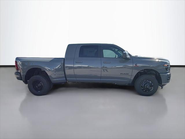 2026 RAM Ram 3500 RAM 3500 LARAMIE MEGA CAB 4X4 64 BOX