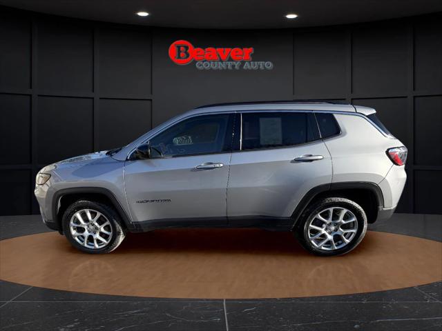 2023 Jeep Compass Latitude Lux FWD